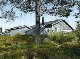 Cozy Apartment In Sysslebäck With Sauna