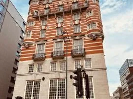 White Star Line Hotel