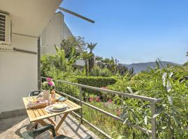 Apartment View And Pool - Happy Rentals, hotel v mestu Agno