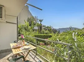 Apartment View And Pool - Happy Rentals