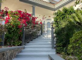 Maravilla Villa with Sea Views