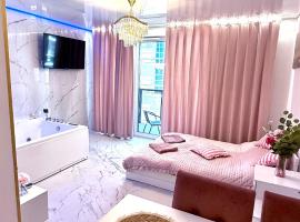 Jacuzzi Bliss by the Motława, ξενοδοχείο στο Γκντανσκ