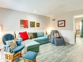 Shop, Dine and Unwind Walkable Overland Park Home