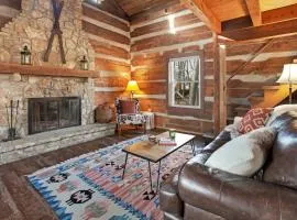 Kit’s Cabin Log Cabin Retreat in Indianapolis