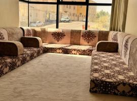 فيلا أنيقه بواجهه زجاجية ومجلس كبير, Cottage in Ta'if