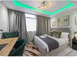 South East Ensuite 12mins to Elizabeth line
