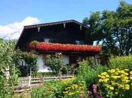 Schleicherhof IV, hotel v destinaci Strass im Zillertal
