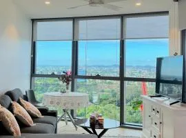 Luxury apartment at Queens Wharf Tower
