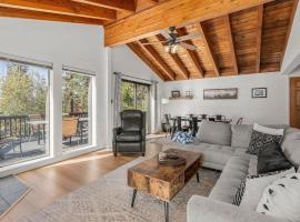 Tahoe Peaks & Shores Getaway, hotel in Kings Beach