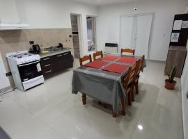 Alojamiento ByB, ξενοδοχείο σε Plottier