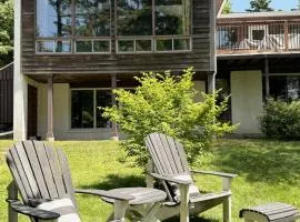 Bungalow on the Lake Charles Dartmouth HRM