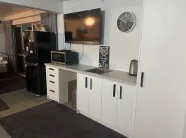 6 bedrooms, Close to rowing, Velodrome, field days