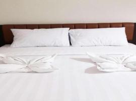 Karimun City Hotel、タンジュン・バライ・カリムンのホテル