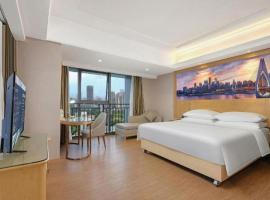 Vienna Hotel Chongqing Yongchuan High-Speed Railway Station Xinglong Lake, hotel v destinaci Yongchuan