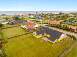 Lovely Holiday Home With Fenced Plot, 300 Meters From The North Sea In Thy