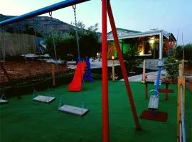 Elaia Rest House Retreat in nature