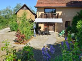 La Parenthèse - Gîte de la Sittelle, cheap hotel in Saint-Genix-sur-Guiers