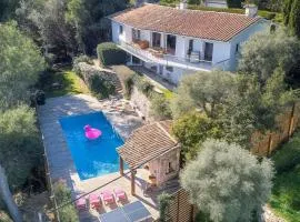 FRGK "Villa Le Petit Bois Vue Panoramique Jardin Verdoyant près de Cannes"