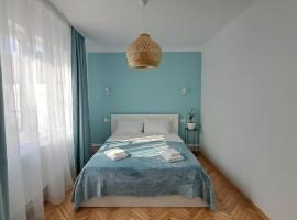 Cosy House 400 m from Iulius Town, vil&middot;la a Timişoara