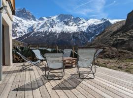 Chazelet - Avec terrasse et jardin, hotel v destinaci La Grave