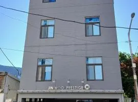 진우프레스티지 호텔