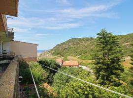 Ampio appartamento Marina di Arbus, hotel din Arbus