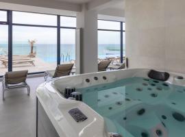 Sea & Smarald - Infinity Pool & Spa Resort, resort em Mamaia Nord &ndash; Năvodari