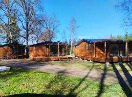 Chalet 3 étoiles - Piscine - ccbbgcc, hotel v destinaci Sauxillanges