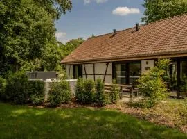 Villa Lodge met Jacuzzi - 8 personen - Woodz Lodges