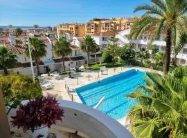 Apt Acogedor con Piscina en Fuengirola