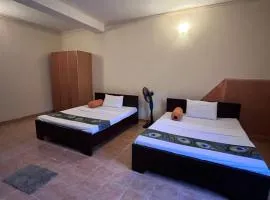 Sunbloom Hostel