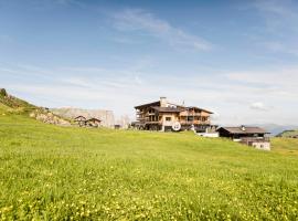 Hotel Goldknopf, Hotel in Seiser Alm