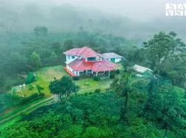 3BR Mercara Hill Villa with Outdoor Jacuzzi and Complimentary breakfast - Coorg
