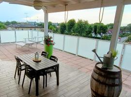 Penthouse Liberty attico, hotel v Bibione