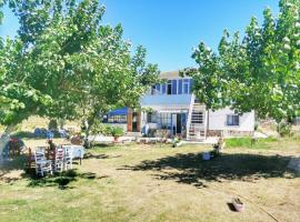 Liman cafe pansiyon, h&ocirc;tel avec parking &agrave; G&ouml;k&ccedil;eada