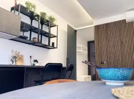 Gangillo, il rifugio sul porto