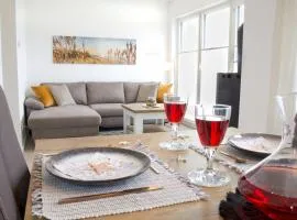 Meerzeit Tossens - Mit Infrarotsauna, Garten und Dachterrasse