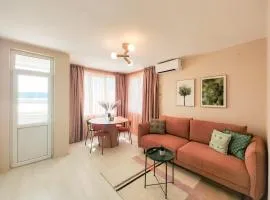 Marina's Flat