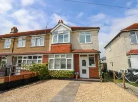 32 Cranleigh Close