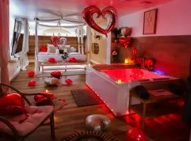 La Gioya - Love Room, Jacuzzi, Baldaquin