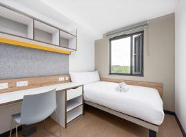 Central Ensuite With Shared Kitchen in Canterbury, hotel v destinaci Hackington