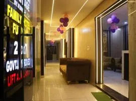 Family Hotel -1 Min Walk in Nizamuddin Railway Station