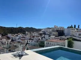 La LIPA SUITES con piscina privada