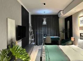 Explore Ellipse - Emerald Studio