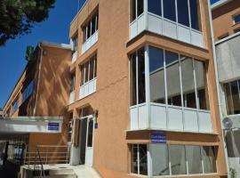 Pensiunea MERCUR, hotel v destinaci Kluž