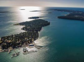 Sailboat on the sea, Hotel in Medulin