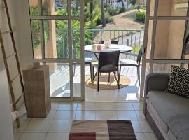 Satine Beige, hôtel à La Celle-sous-Gouzon