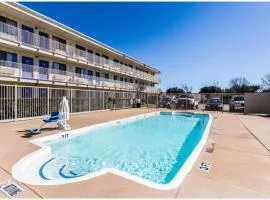 Motel 6-Garland, TX - Dallas