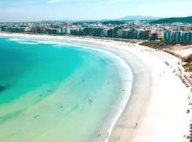 Espaçosa e confortável cobertura em Cabo Frio