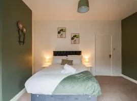 The Alfred Suite